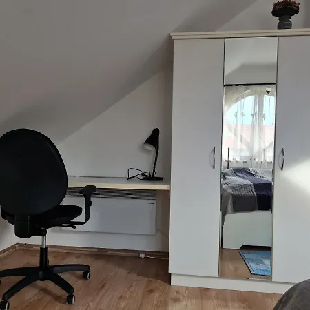 Duzzogo Vendeghaz Agard Гардонь