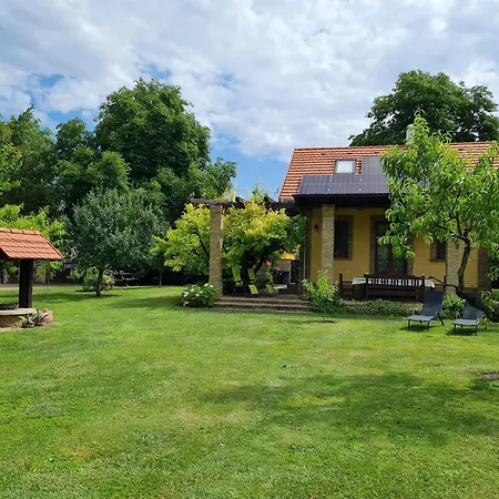 別荘 Duzzogo Vendeghaz Agard