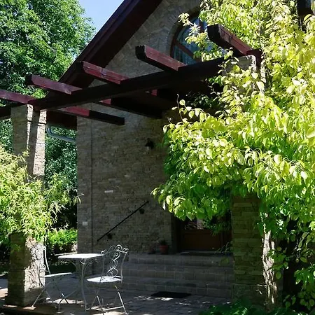 Duzzogo Vendeghaz Agard 別荘 *