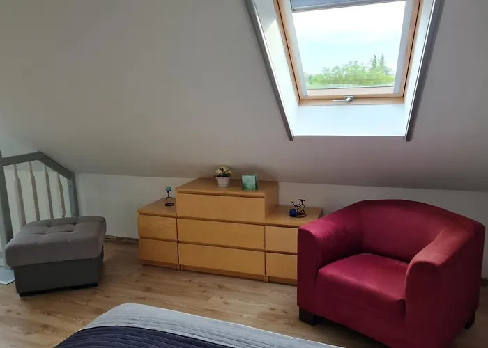 Duzzogo Vendeghaz Agard Holiday home Gardony