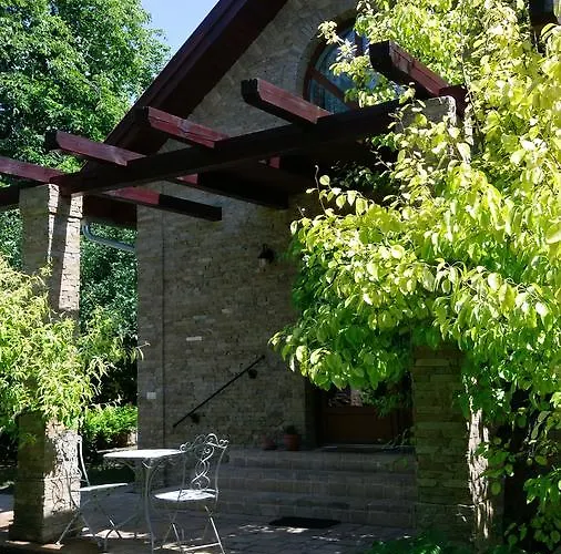 Duzzogo Vendeghaz Agard Holiday home *